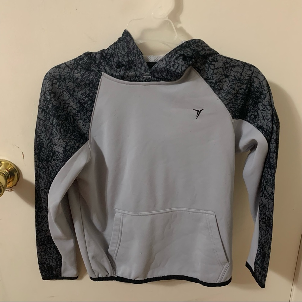 5/$25 Old Navy kids Active Grey hooded pullover medium 8